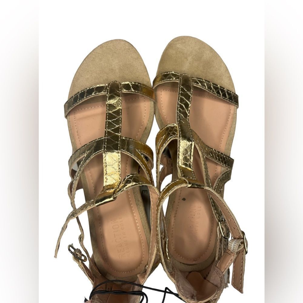 NIB Kenneth Cole reaction, gladiator shoes
